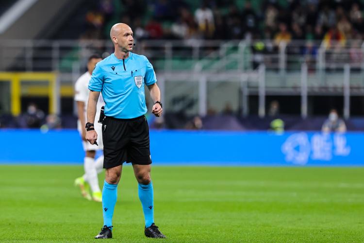 主裁判, 伯恩茅斯V 主裁判, 伯恩茅斯V