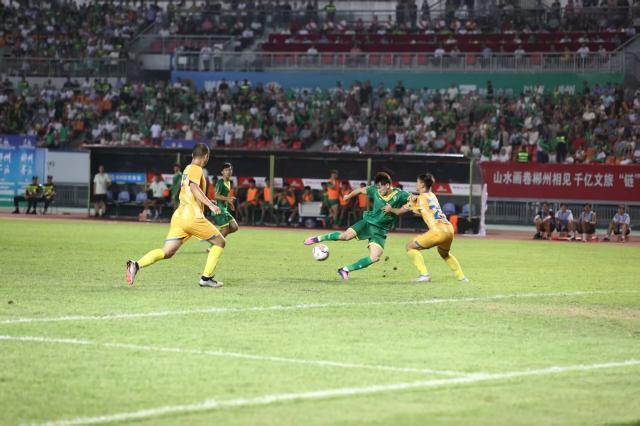 扳成, 娄底, 球队士气高 扳成, 娄底, 球队士气高